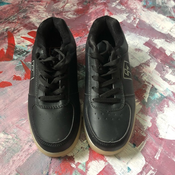 Light up rave sneakers (dual charger included) - Picture 5 of 6